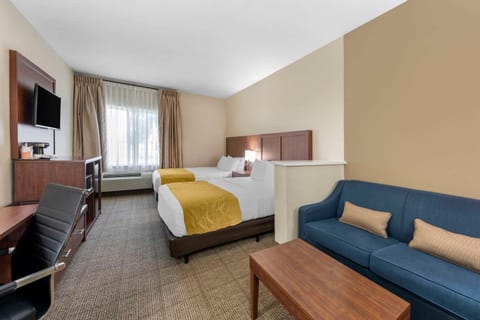 Comfort Suites Tulare Hotel in Tulare