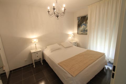 Alpilles Villa Serena Apartment in Saint-Remy-de-Provence