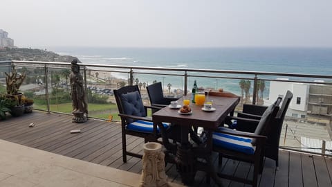 Jaffa Family Penthouse, sea front , 3BR, 2BA, Apartamento in Tel Aviv-Yafo