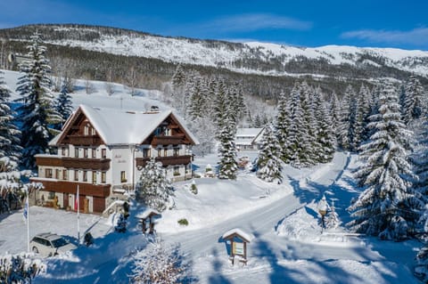 Property building, Winter