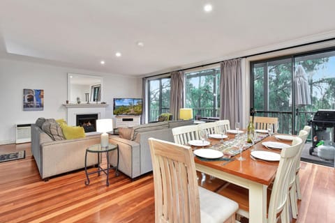 Villa 3br Chianti Villa located within Cypress Lakes Resort Chalet in New South Wales