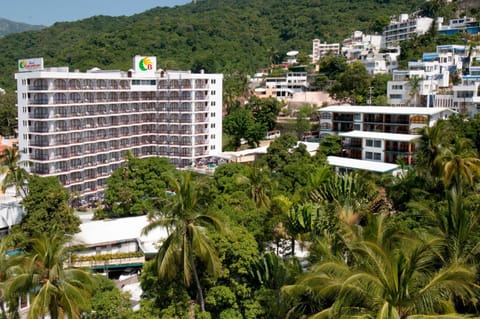 Real Bananas All Inclusive Hotel in Acapulco