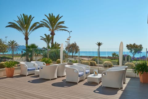 Balcony/Terrace, Lounge or bar, Sea view