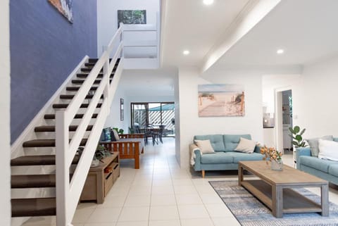 Byron Bay Accom Unit 4 63 Shirley Street, Byron Bay- Mango Tree Apartment in Byron Bay