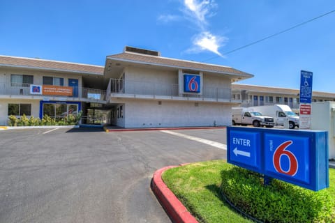 Motel 6-Jurupa Valley, CA - Riverside West Hotel in Riverside