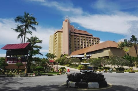 Primula Beach Hotel Hotel in Terengganu, Malaysia