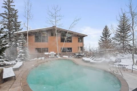 Aspenwood Studio with Loft- J12 Casa in Snowmass Village