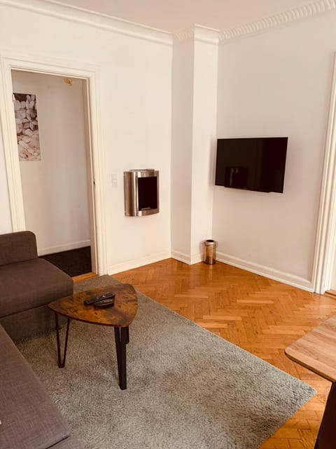 Centrally Located 4 Room Apartment Condo in Copenhagen