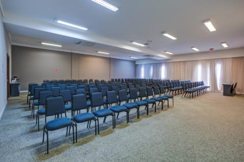 Banquet/Function facilities, Meeting/conference room