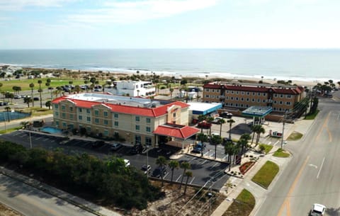 Comfort Suites Fernandina Beach at Amelia Island Soon to be Surf & Sand Ascend Collection by Choice Hôtel in Fernandina Beach