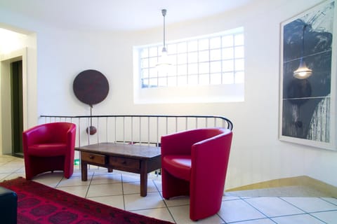 Lobby or reception, Other