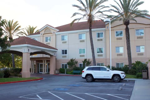 Fairfield Inn & Suites by Marriott San Francisco San Carlos Hotel in San Carlos