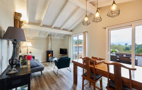 URAIN Suites - Apartments at Flysch-Coast Condo in Basque Country