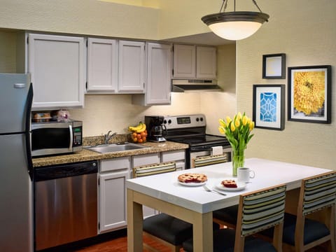 Kitchen or kitchenette, Photo of the whole room, On site