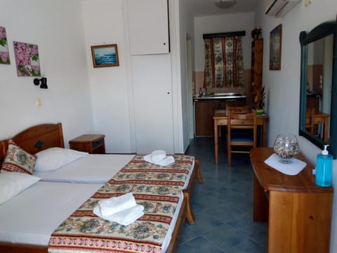 Blue Horizon Studios Apartment in Karpathos, 857 00, Greece