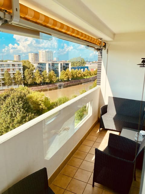 Patio, Day, View (from property/room), Balcony/Terrace, Seating area