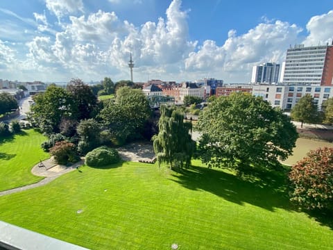 Nearby landmark, Spring, Day, Natural landscape, Garden, City view, Garden view