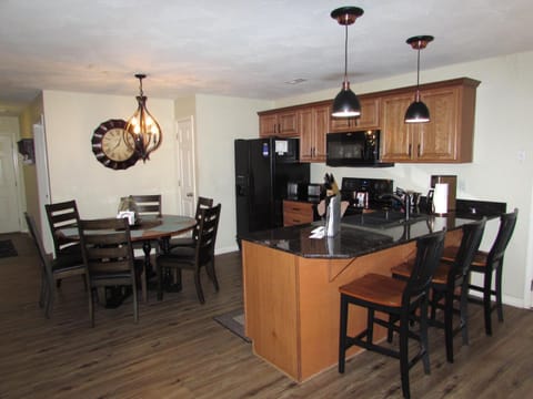 Condo A-2 at Vickery Resort Apartment in Ridgedale