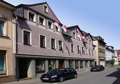 Property building, Facade/entrance