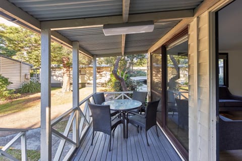 NRMA Sydney Lakeside Holiday Park Campground/ 
RV Resort in Pittwater Council
