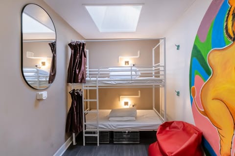 Bed, Photo of the whole room, Bedroom, bunk bed