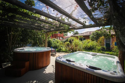 Hot Tub, Massage, Spa and wellness centre/facilities