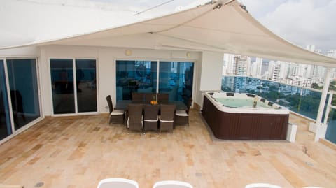 OCEAN VIEW SPACIOUS PENTHOUSES WITH BIG TERRACES AND OVER 318 Square Meters Condo in Cartagena