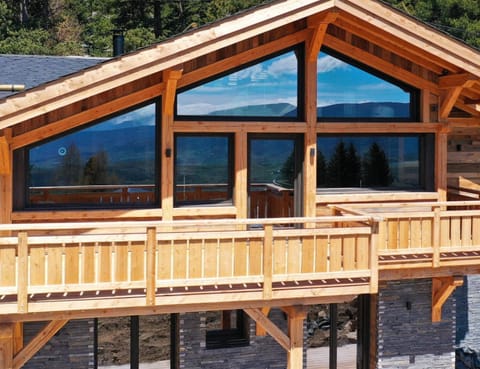 Chalet Aguila - Jacuzzi et sauna panoramique - Construit en 2023 Chalet in Bolquère