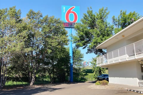Motel 6-Bismarck, ND Hotel in Bismarck