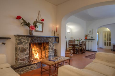 Appartamento in Villa a 5 KM dal mare Chalet in Savona