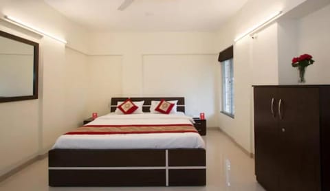 Leisurely Abode Service Apartments And Homestay Condominio in Pune
