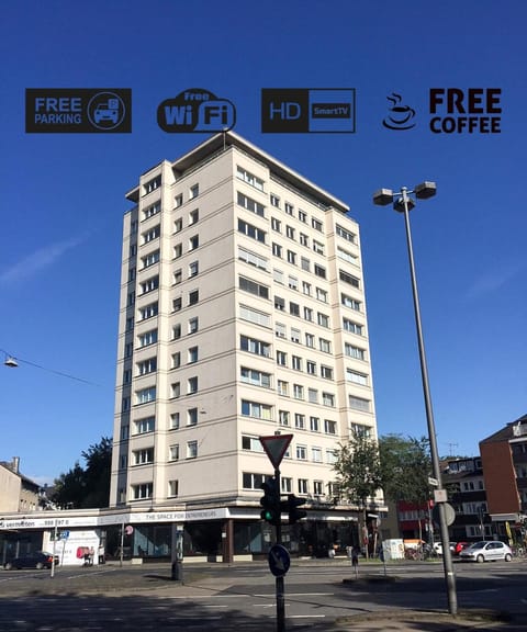 Property building, Facade/entrance, Bird's eye view, View (from property/room), Other, Street view