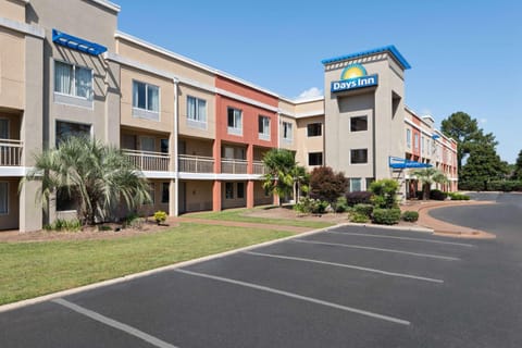 Days Inn by Wyndham Florence Near Civic Center Hotel in Florence