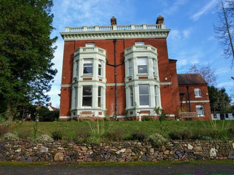 Torrington Hall Casa in St Albans