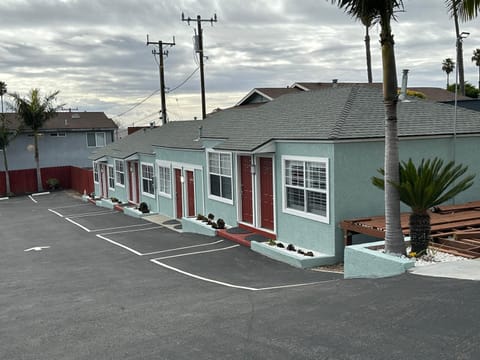 The Palomar Inn Motel in Pismo Beach