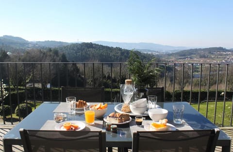 Quinta Milhão - Casa do Pomar Séjour à la ferme in Guimaraes