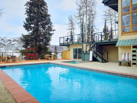 Top of the Village Apartment in Snowmass Village
