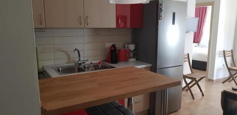 Τhe Diamond Apartamento in Nea Peramos