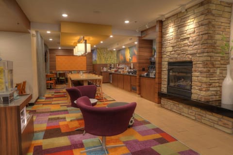 Fairfield Inn & Suites Mt. Pleasant Hotel in Mount Pleasant
