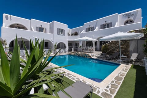 Property building, Swimming pool