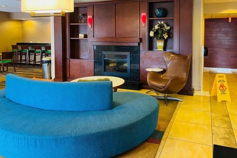 Comfort Inn & Suites Olathe - Kansas City Hotel in Olathe