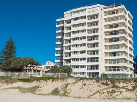 Viscount on the Beach Aparthotel in Surfers Paradise