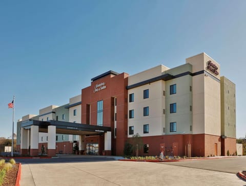 Hampton Inn & Suites Sacramento at CSUS Hotel in Sacramento