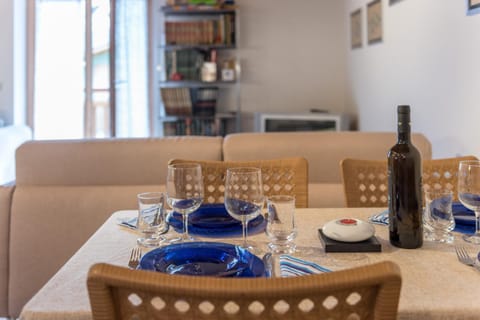 Living room, Dining area, Area and facilities