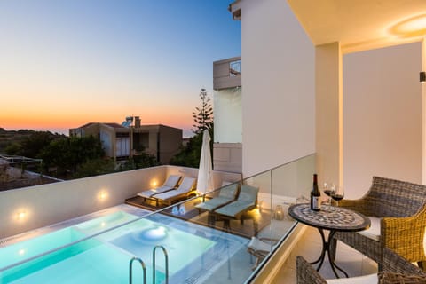 View (from property/room), Balcony/Terrace, Seating area, Pool view, Swimming pool, sunbed
