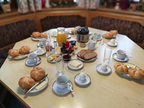 Haus Goldeggblick Bed and Breakfast in Salzburgerland