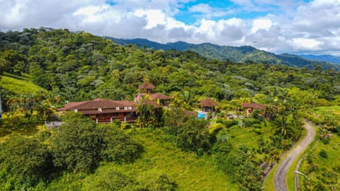 Pie in the Sky 1 Gorgeous Cottage with spectacular scenic views Chalet in Alajuela Province