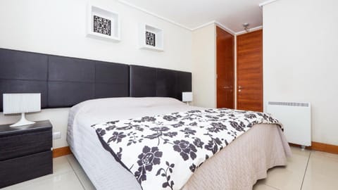 Carmelitas Contemporary II Apartment in Las Condes