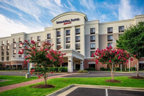 SpringHill Suites Hampton Hotel in Hampton