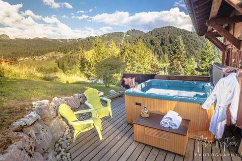 Chalet Camomille Chalet in Les Gets
